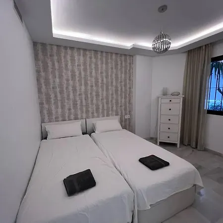 Zeer Luxe In Puerto Banus *